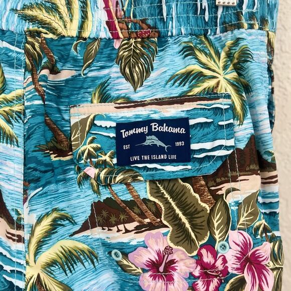 NWT Tommy Bahama Baja Hula High Seas Men’s Swim‎ Trunks Board Shorts Sz S - Picture 10 of 10